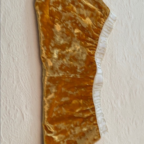 Shorts - Picture 2 of 4